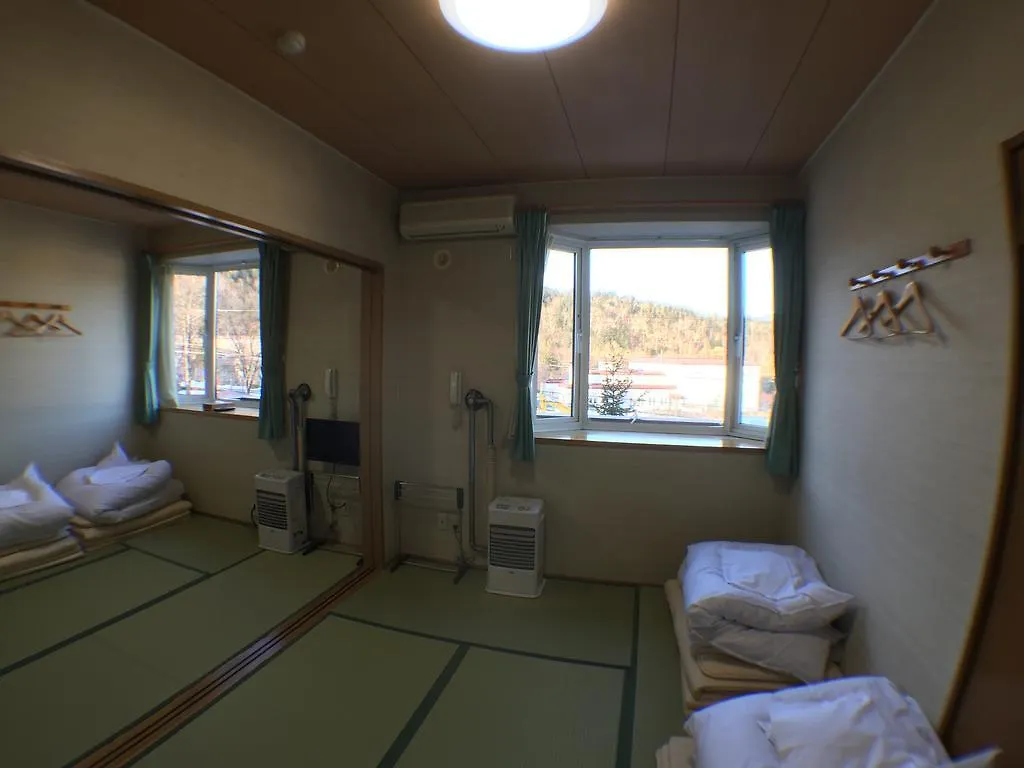 Pension Mori No Fukuro Kamishihoro 0*,